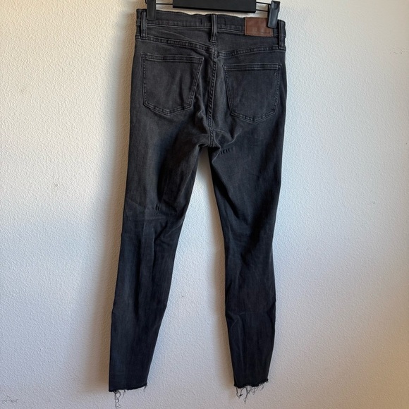 Madewell 9” high rise skinny black distressed denim jeans size 27 - Picture 2 of 7